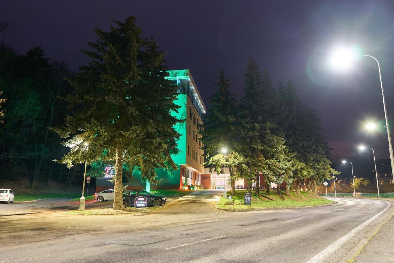 Parkhotel Carlsbad Inn Dalovice Eksteriør bilde