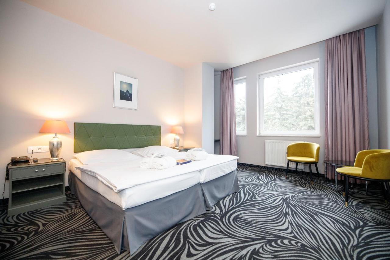 Parkhotel Carlsbad Inn Dalovice Eksteriør bilde
