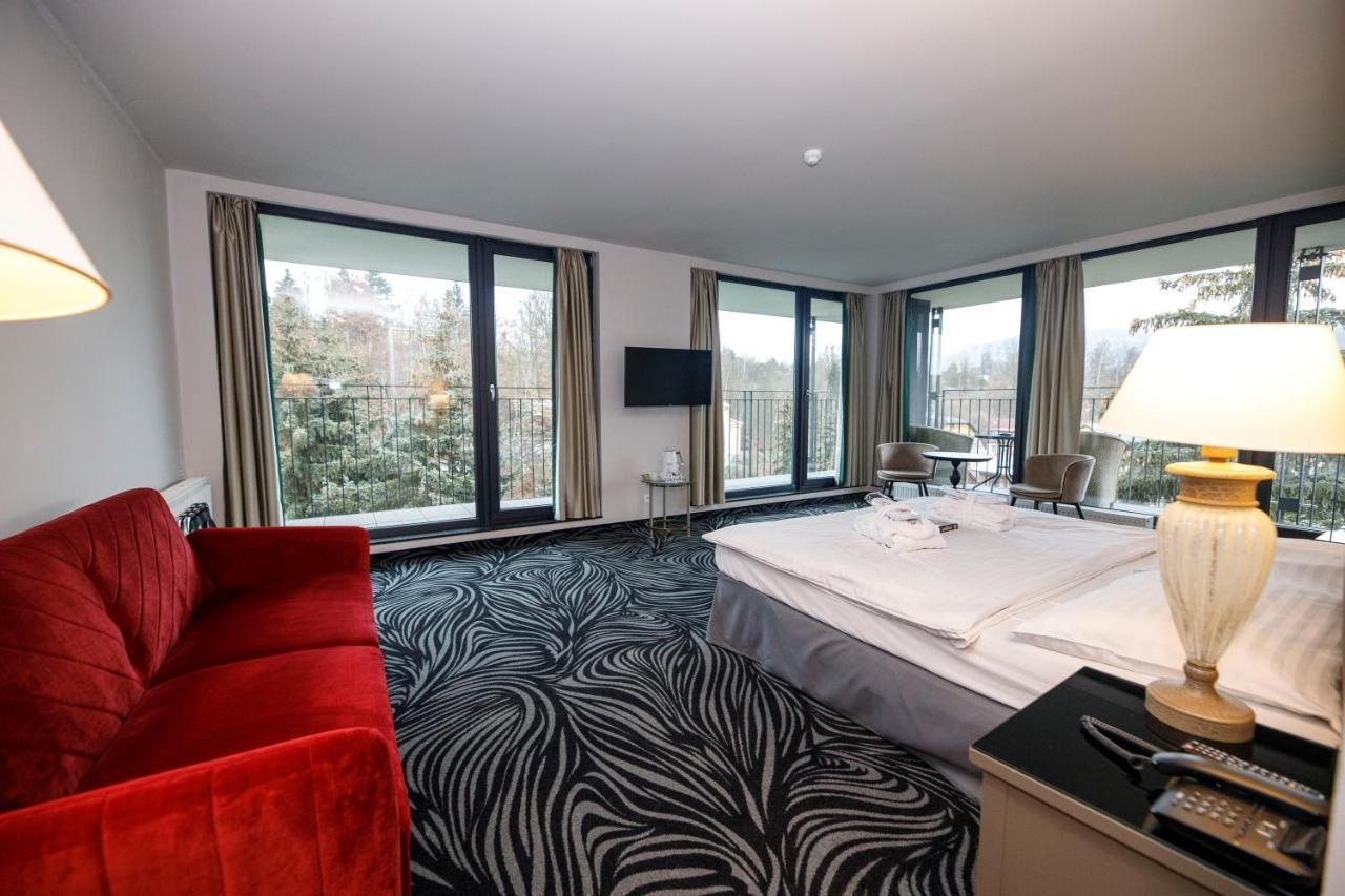 Parkhotel Carlsbad Inn Dalovice Eksteriør bilde