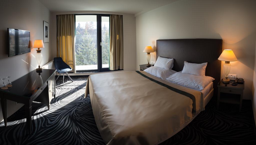 Parkhotel Carlsbad Inn Dalovice Eksteriør bilde