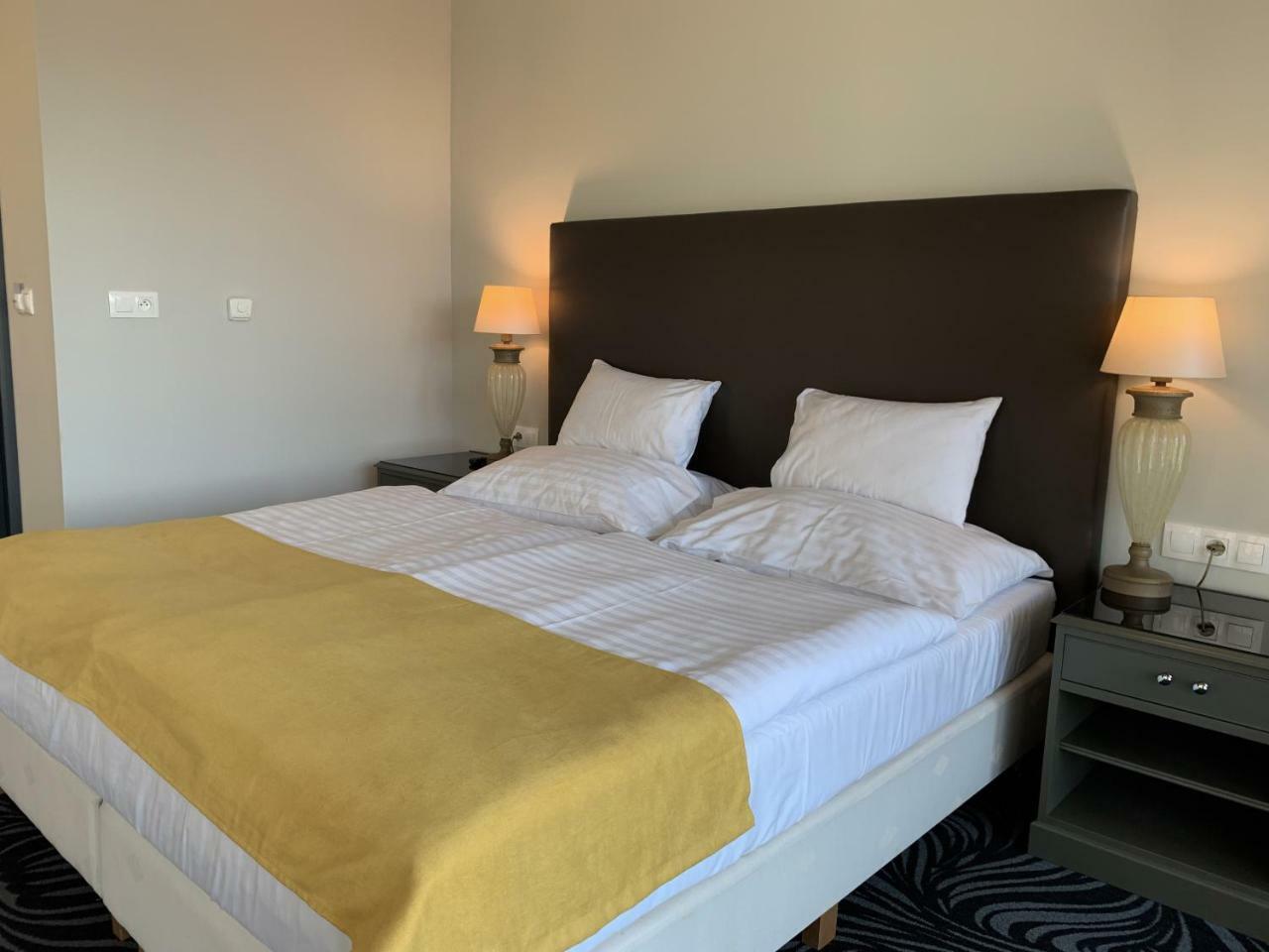 Parkhotel Carlsbad Inn Dalovice Eksteriør bilde