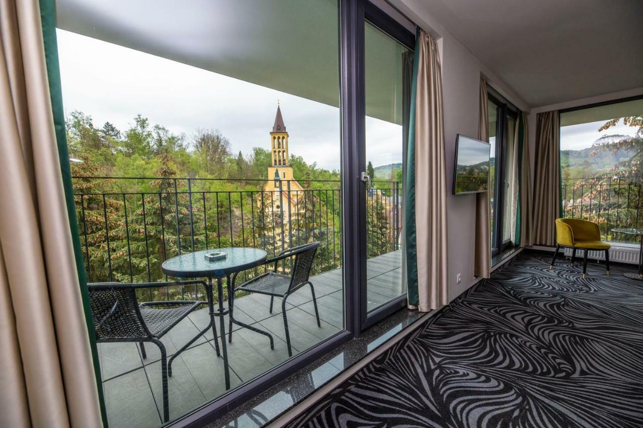 Parkhotel Carlsbad Inn Dalovice Eksteriør bilde