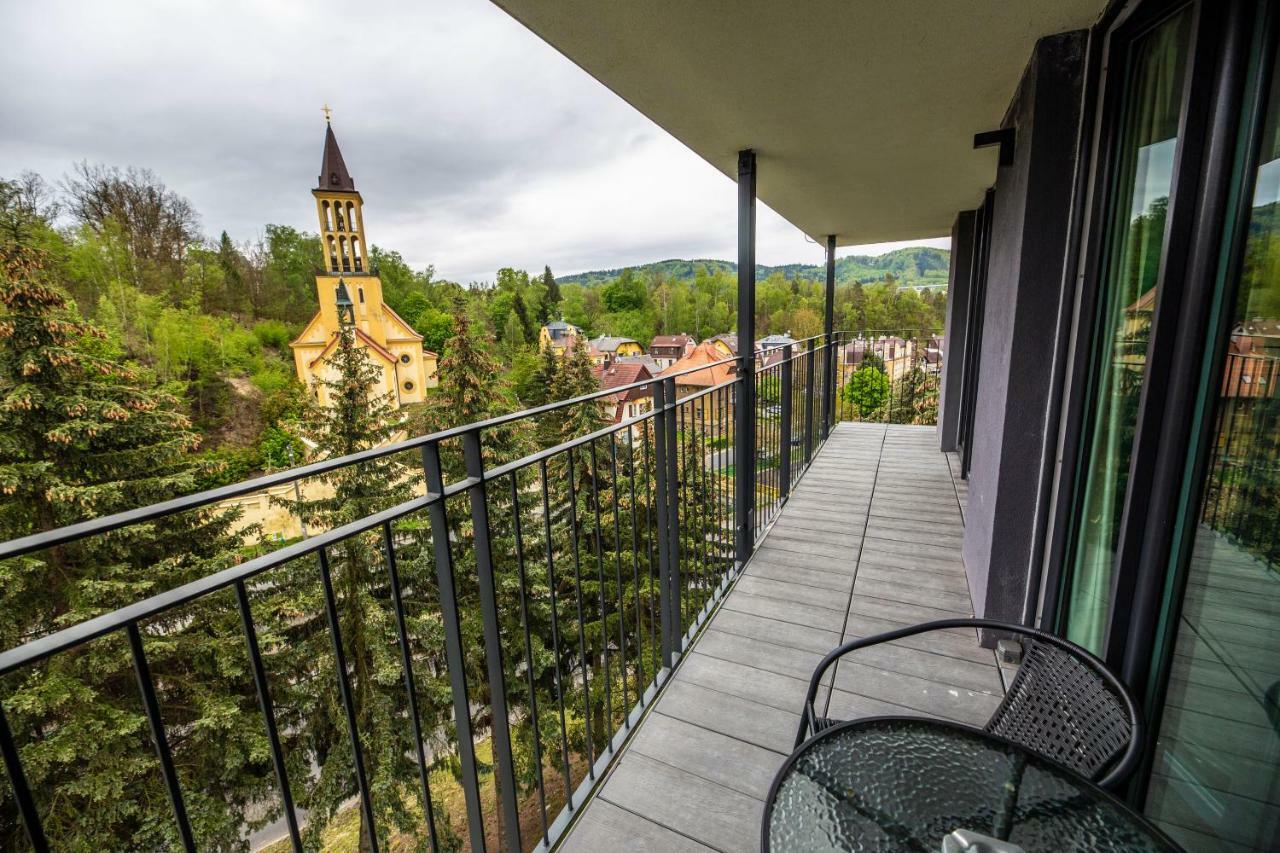 Parkhotel Carlsbad Inn Dalovice Eksteriør bilde